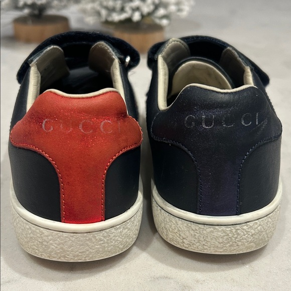 Gucci Kids Navy and Red Velcro Sneakers - Picture 2 of 7
